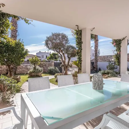Villa Con Piscina - Apulia